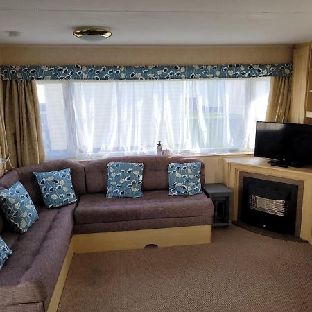 Hotel 341 Family Caravan At Marine Holiday Park, Sleeps 6 Rhyl Esterno foto