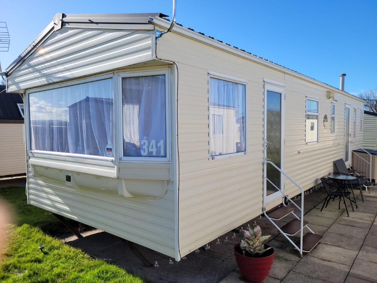 Hotel 341 Family Caravan At Marine Holiday Park, Sleeps 6 Rhyl Esterno foto