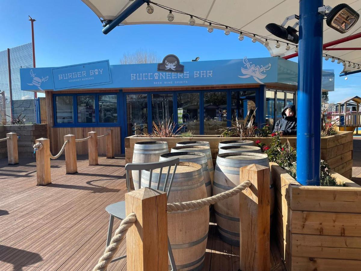 Hotel 341 Family Caravan At Marine Holiday Park, Sleeps 6 Rhyl Esterno foto