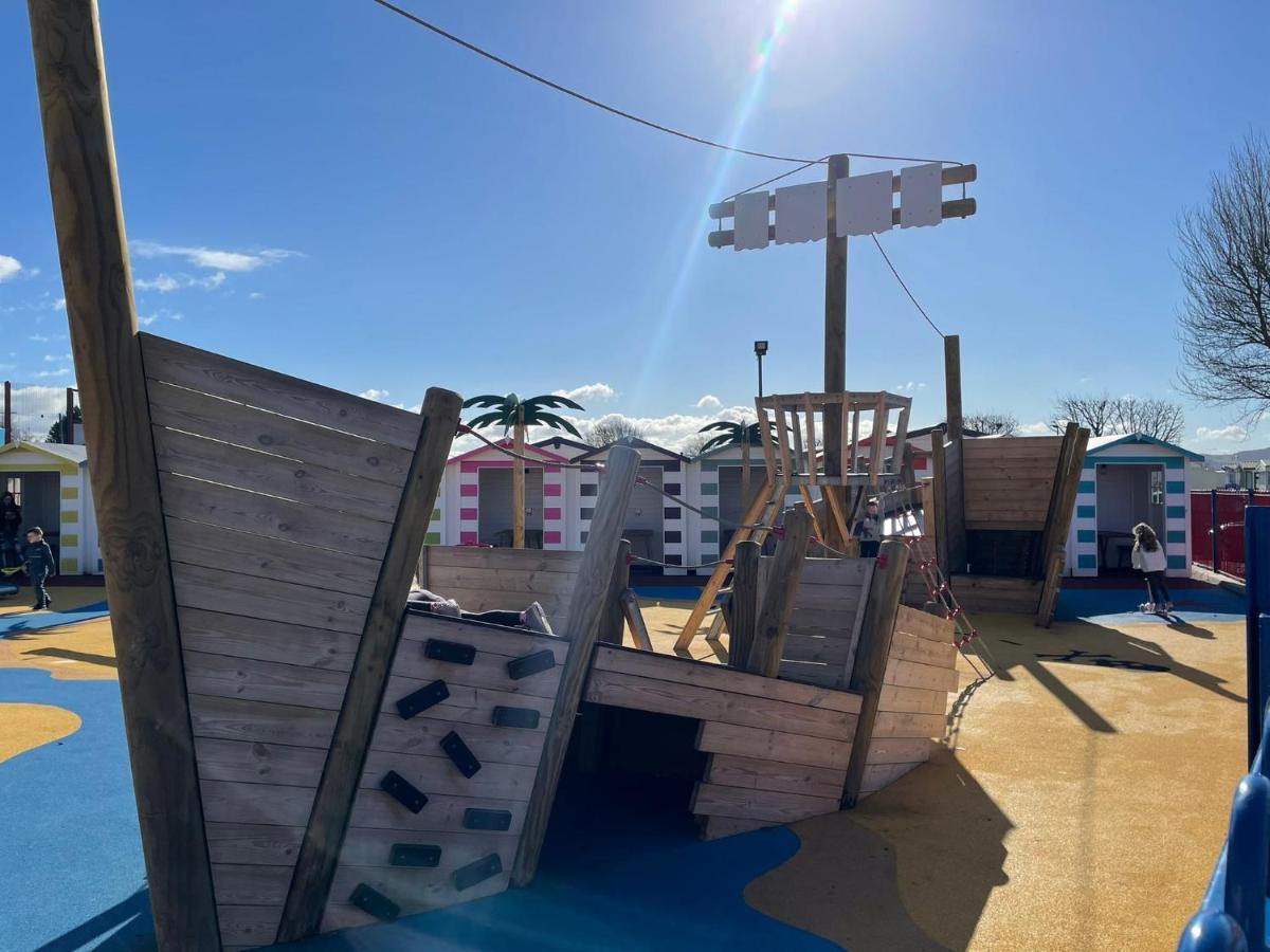 Hotel 341 Family Caravan At Marine Holiday Park, Sleeps 6 Rhyl Esterno foto