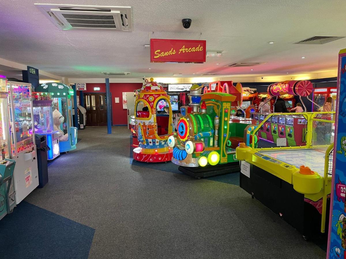 Hotel 341 Family Caravan At Marine Holiday Park, Sleeps 6 Rhyl Esterno foto